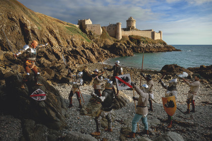 1379 - Un contingent de du Guesclin prend Fort-la-Latte