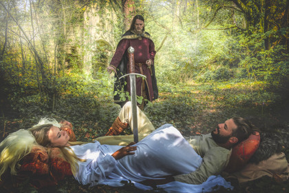 1170 - Le roman de Tristan et Iseult - Le couple endormi, découvert par le roi Marc'h