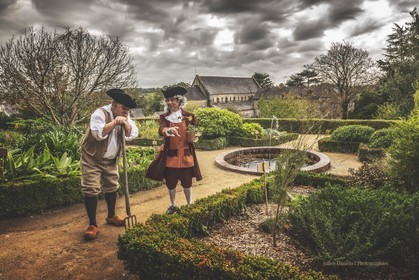 1740 – François-Amédée Frézier fait planter un fraisier du Chili au jardin botanique de Brest